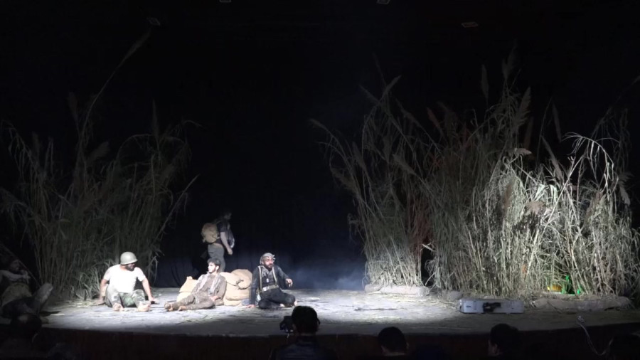 نمایش “فریاد زیر آب” در فریدونکنار؛ ادای احترام به شهدای غواص