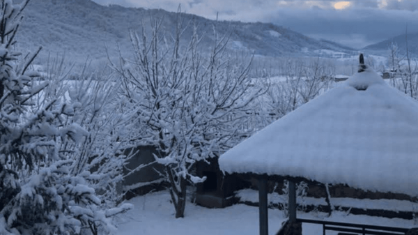 برف و باران در راه مازندران