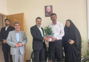 تجلیل از کارمندان فرمانداری شهرستان فریدونکنار به مناسبت روز کارمند