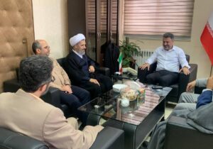 دیدار امام جمعه فریدونکنار با فرماندار به مناسبت هفته دولت