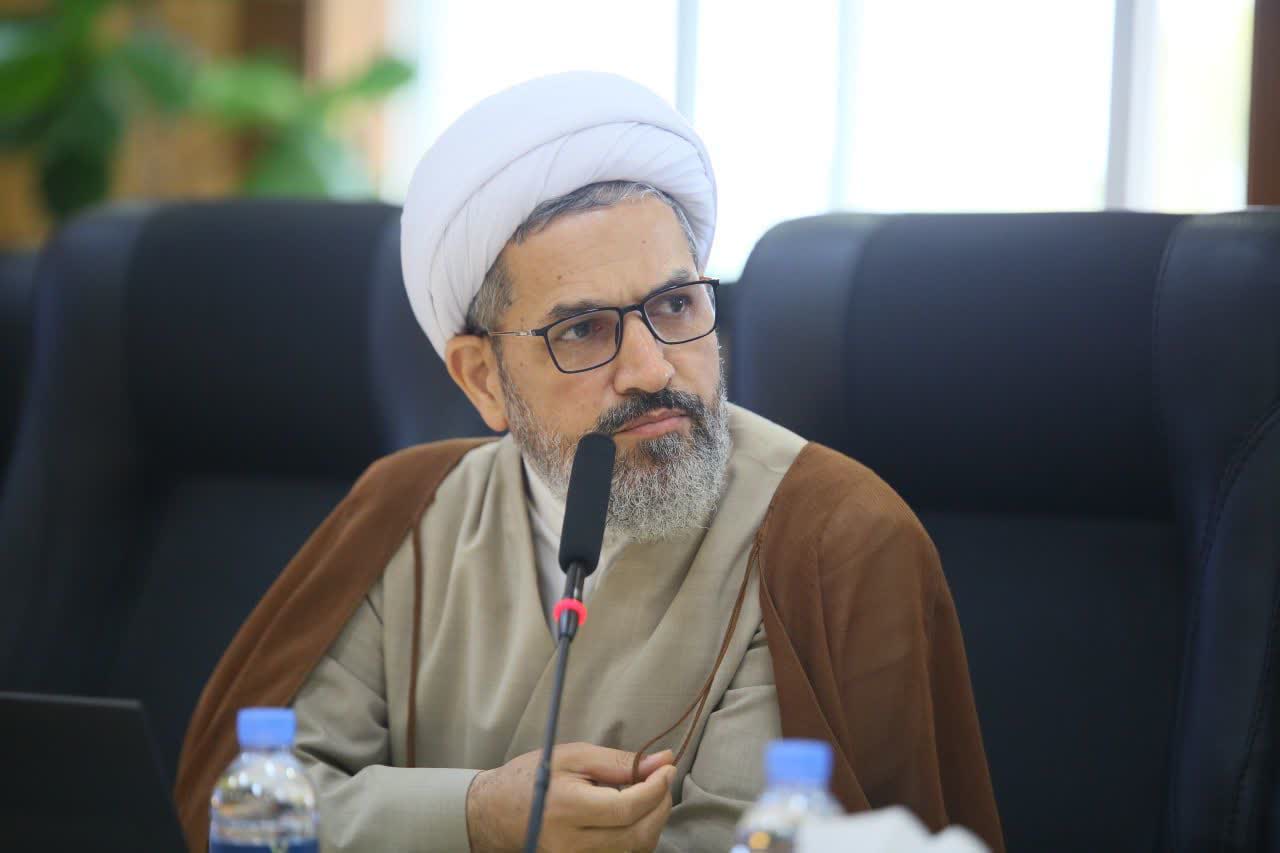 در پیچ تاریخی امروز، بصیرت، وحدت و حرکت نکردن جلوتر از رهبری ضروری است
