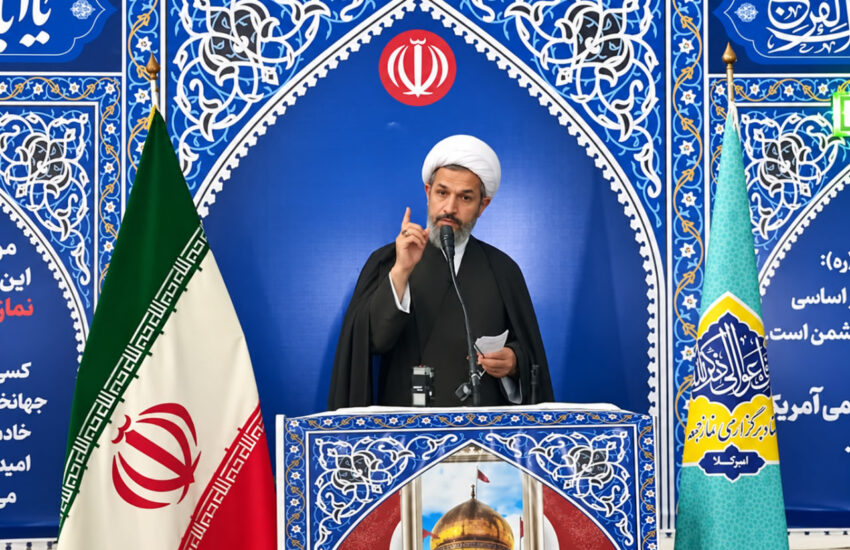 امام جمعه باید پدر همه مردم باشد؛ انتقادهای مردم را سرمایه‌ای تمام‌نشدنی می‌دانم